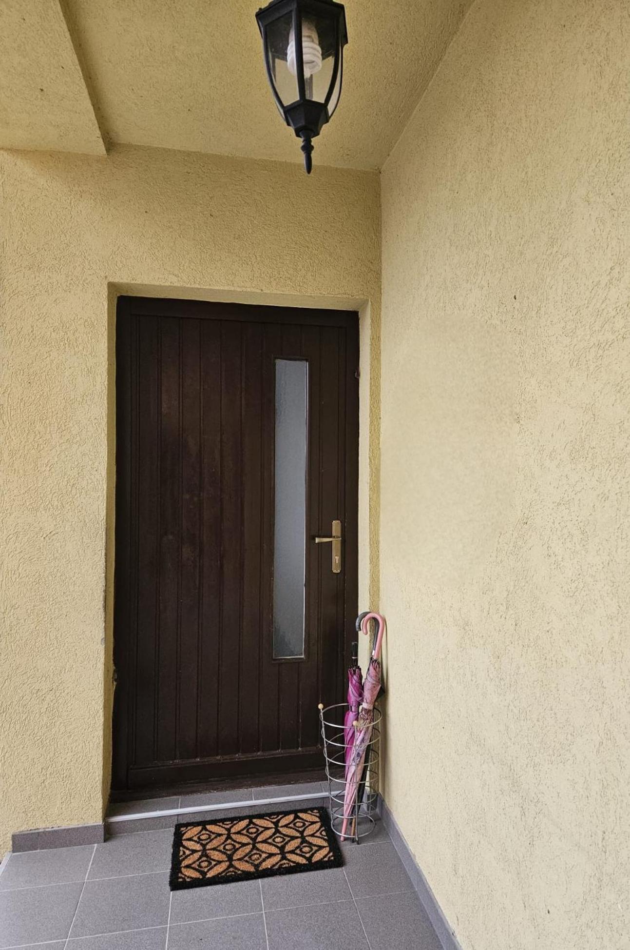 Studio Apartman Dora Ilok Exterior foto